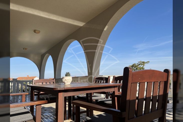 Apartmanska kuća, Prodaja, Malinska-dubašnica, Malinska Apartmanska kuća, Prodaja, Malinska-dubašnica, Malinska