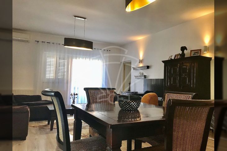 Apartmanska kuća, Prodaja, Malinska-dubašnica, Malinska Apartmanska kuća, Prodaja, Malinska-dubašnica, Malinska